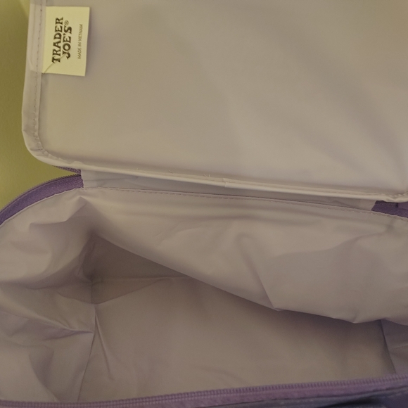 Trader Joe’s Mini Insulated Tote Bag - Picture 5 of 5